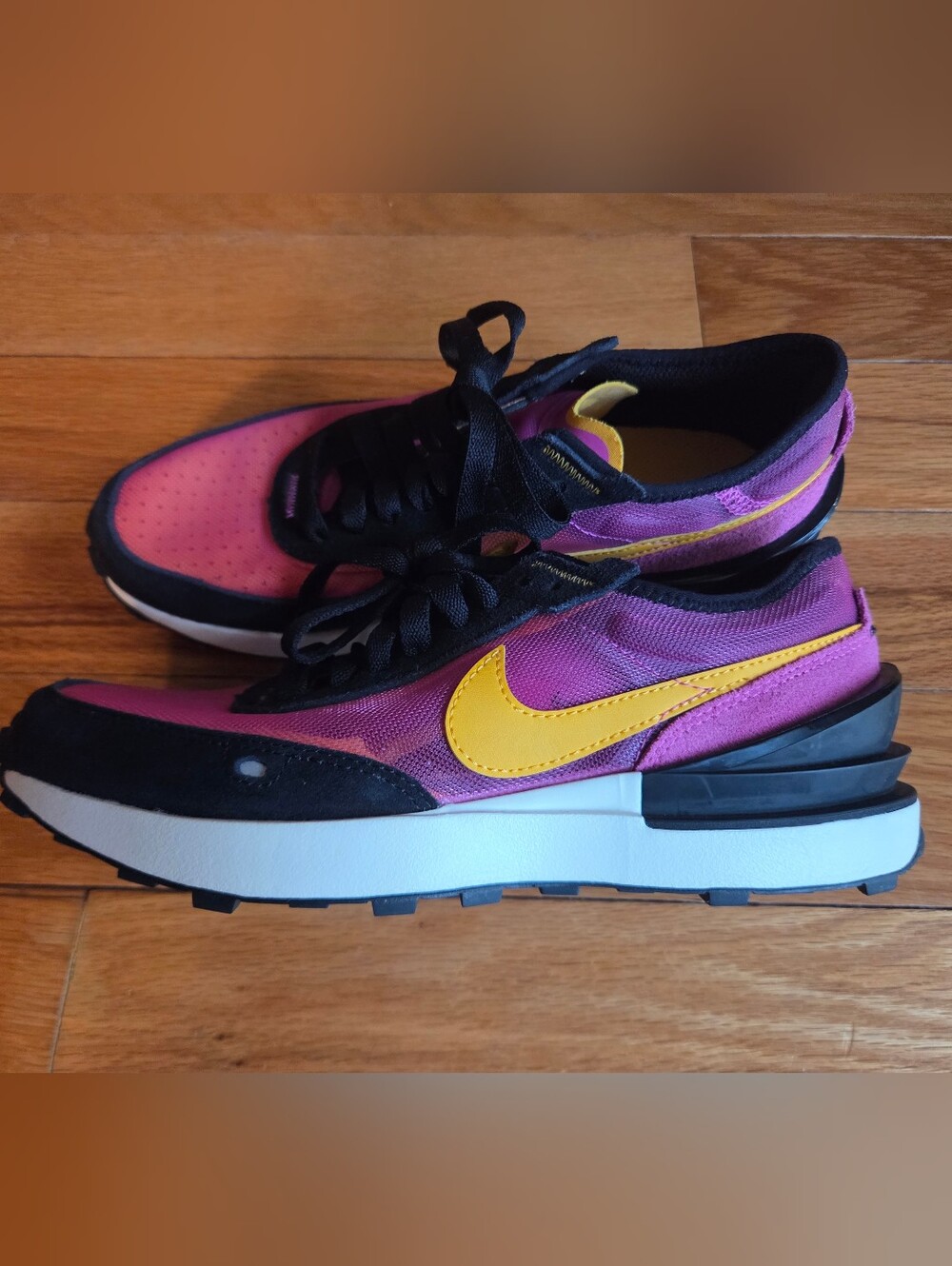 Nike Women's Waffle One Active Fuchsia Shoes